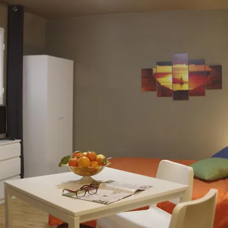 Sweet Urban Studio Apartment